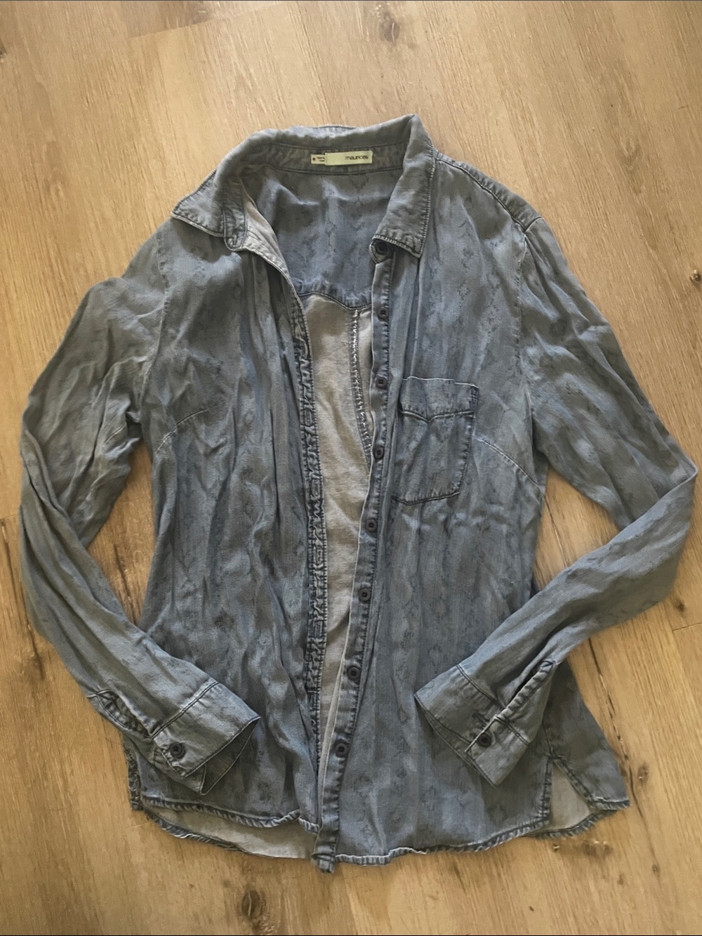 Maurices Light Blue Women's Button Down Shirt